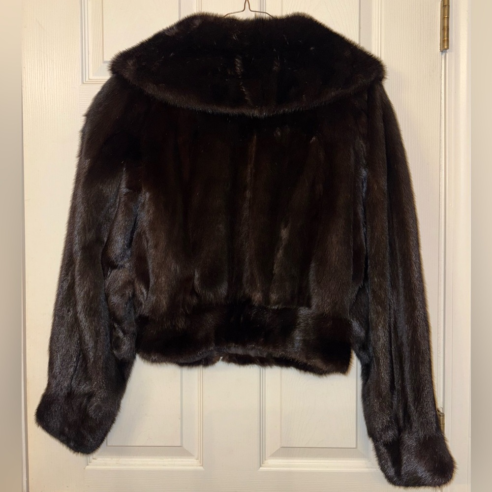 Women's Ranch Mink Coat - Picture 3 of 9